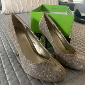 Kelly and Katie Silver Pumps